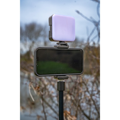 Držák Na Telefon Se Světlem Self Take Station