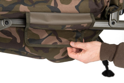 Křeslo Super Deluxe Arm Chair