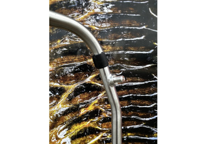 Stojan Nerezový na zavážecí loďku Quest