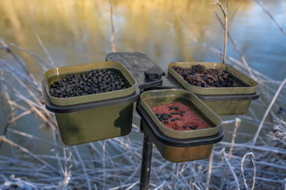 Stojan na krabičky Compact Bait Waiter Set