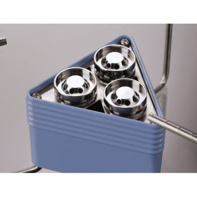 Malý turistický vařič, který budete velmi často používat i na krátkých rychlých rybaření. Vařič Triangle je velmi kompaktní a dokáže se složit do minimálních rozměrů. Po rozložení dokáže díky výkonu až 2,3KW zahřát hrnec s maxinálním zatížením do 7,5