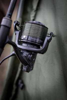 Naviják Obsidian Carp 12000