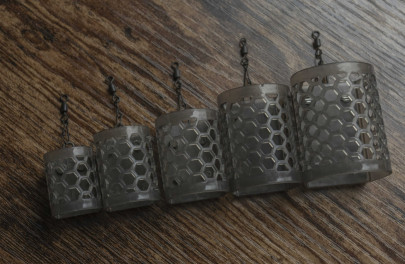 Krmítko HexMesh Plastic Cage Feeder