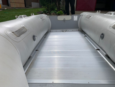 Přípravek na ošetření a impregnaci gumy člunu Guprox